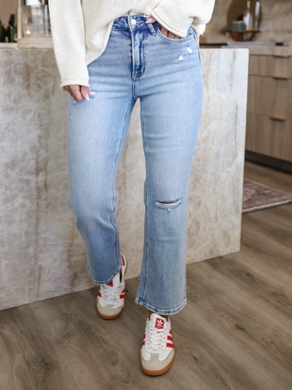 Vervet Blue 29 Victoria Lightwash High-Rise Straight Ankle/Crop Jeans